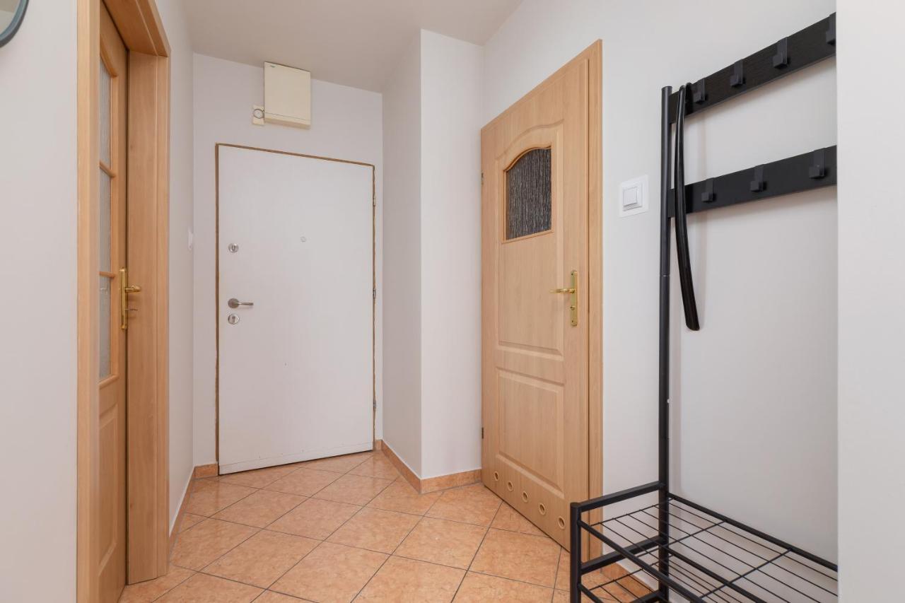 Apartament Cozy With Balcony Chmieleniec By Renters *